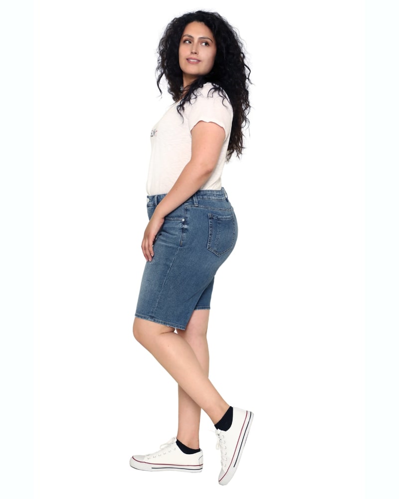 Ladies knee length shorts size 14 store